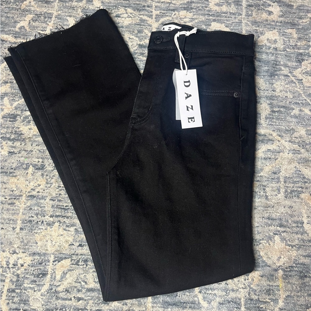 Daze Shy Girl Crop Flare in After Party Black Sz 25 NWT - Picture 5 of 11